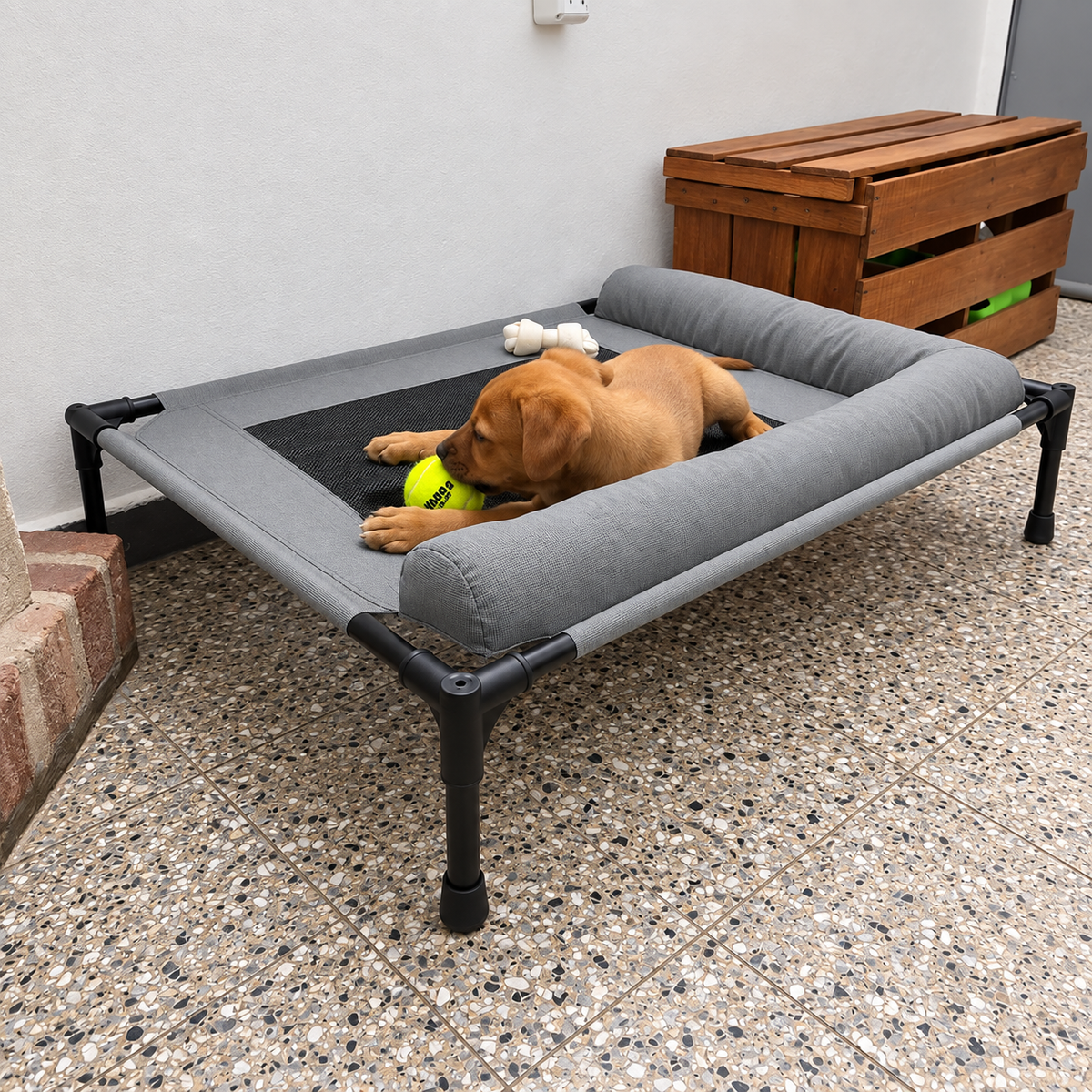 Cama Elevada para Perros y Gatos con Almohadón